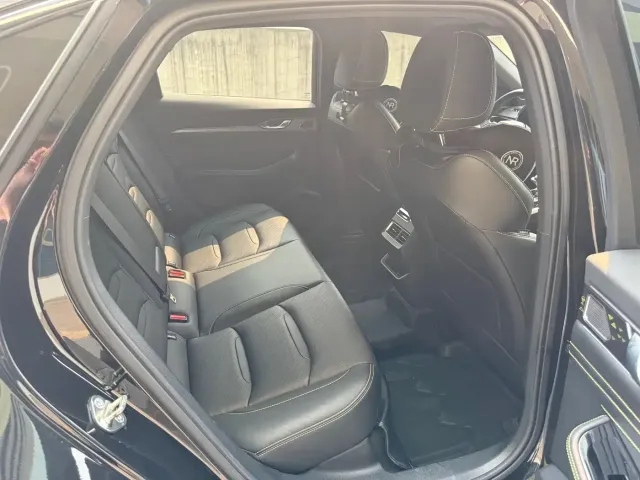 Geely Xingrui — Фото автомобиля 8