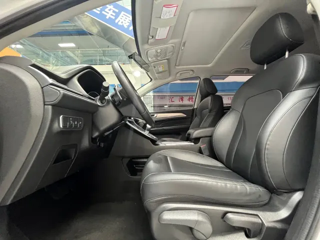 Haval M6 — Фото автомобиля 10