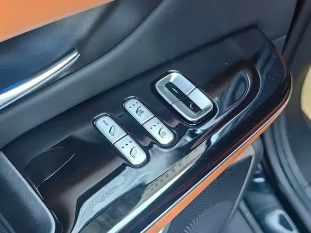 Xpeng G9 — Фото автомобиля 6