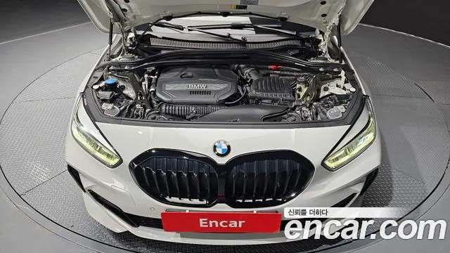 BMW 1 Series F40 — Фото автомобиля 6