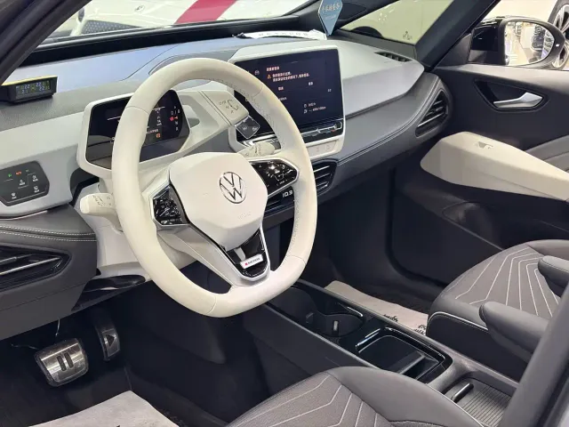 Volkswagen ID.3 — Фото автомобиля 4