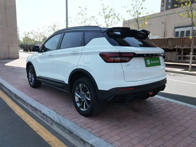 Geely Binyue — Фото автомобиля 13