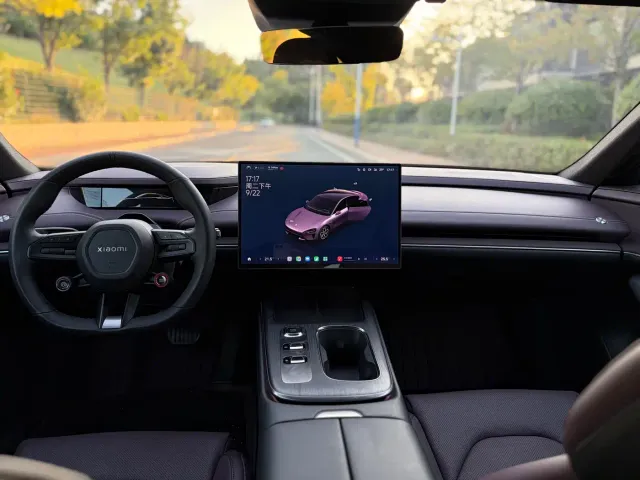 Xiaomi SU7 — Фото автомобиля 10