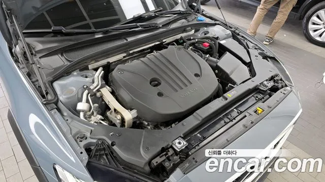 Вольво V60 V60 Cross Country 2 поколение B5 Pro AWD — Фото автомобиля 6