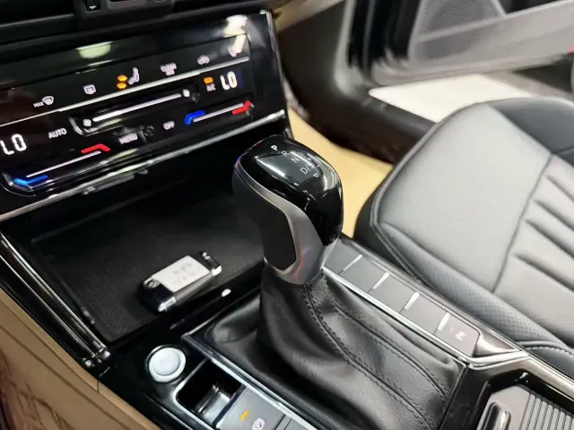 Volkswagen Passat — Фото автомобиля 11