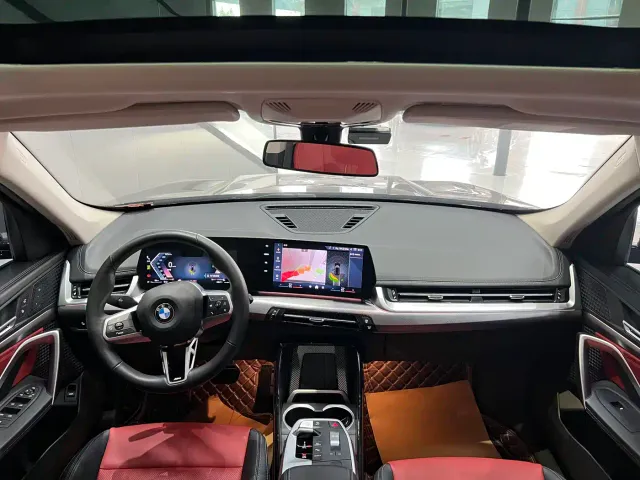 BMW X1 — Фото автомобиля 4