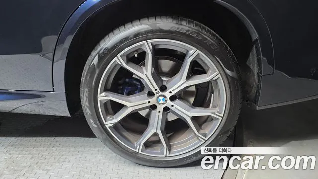 BMW X5 xDrive 40i M Sport — Фото автомобиля 19