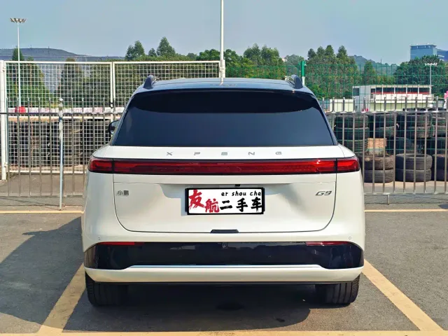 Xpeng G9 — Фото автомобиля 4