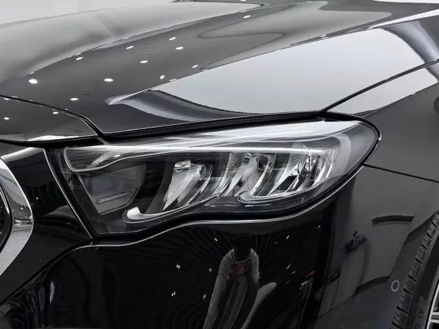 Mercedes-Benz E-Class — Фото автомобиля 13