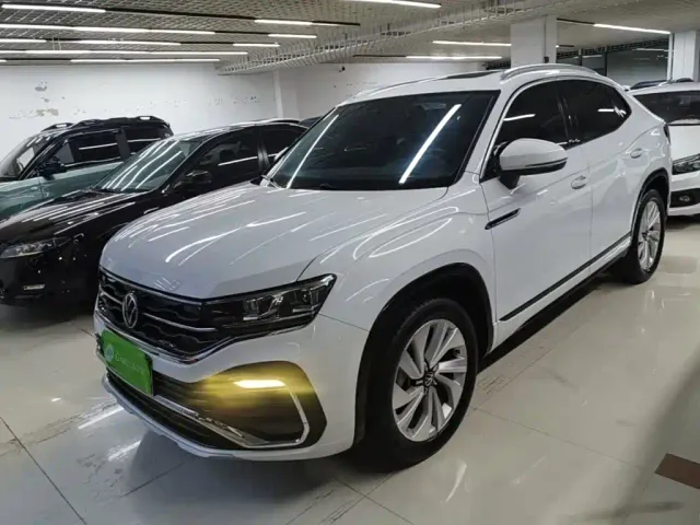 Фотография автомобиля — Volkswagen Tayron X