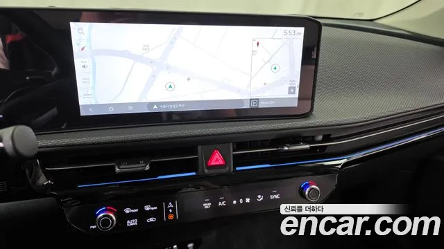 Kia EV6 New — Фото автомобиля 16