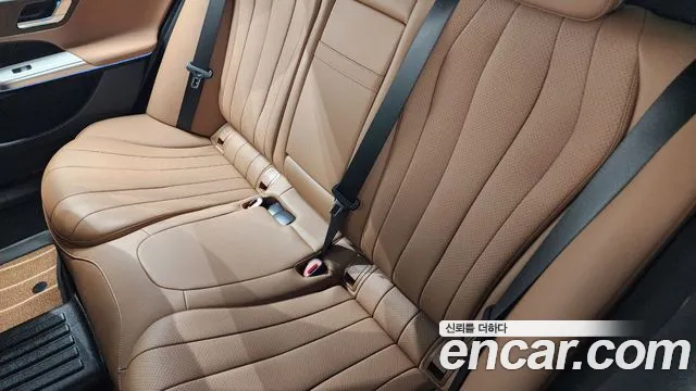 Mercedes-Benz E-Class W214 — Фото автомобиля 11