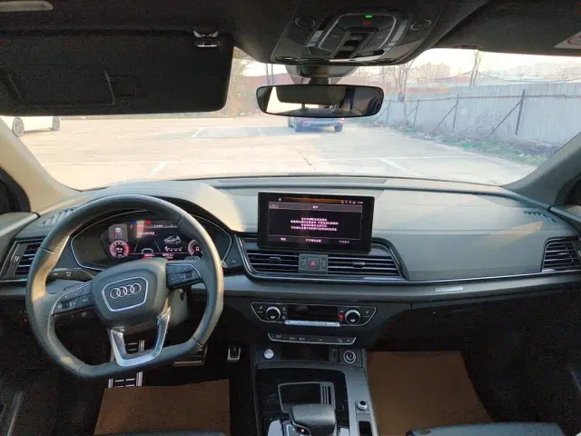Audi Q5L — Фото автомобиля 5