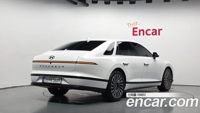 Фотография автомобиля — Hyundai Grandeur GN7