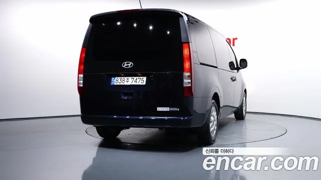 Hyundai Staria Staria Карго 5 мест — Фото автомобиля 4