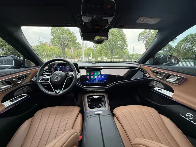 Mercedes-Benz E-Class — Фото автомобиля 9