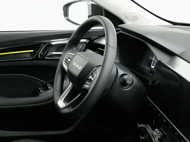 Roewe i5 — Фото автомобиля 22