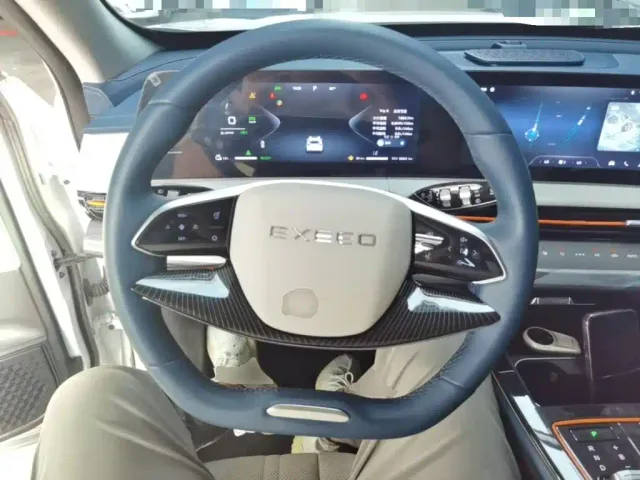 Exeed Exeed Chasing Wind C-DM 2024 C-DM 1.5TCI 105KM Luxury Edition — Фото автомобиля 6