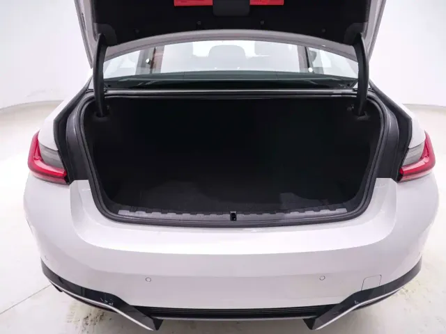 BMW i3 — Фото автомобиля 22