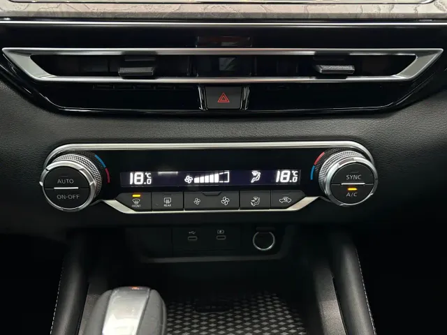 Nissan Teana — Фото автомобиля 16