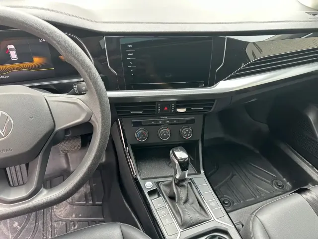 Volkswagen Passat — Фото автомобиля 12