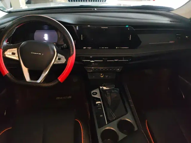 Changan X7 Plus — Фото автомобиля 12
