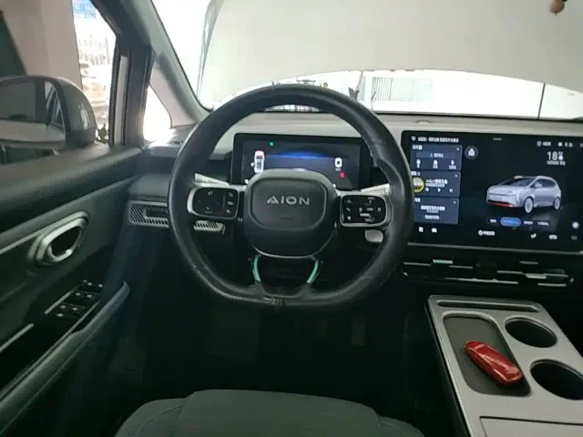 GAC Aion Y — Фото автомобиля 10
