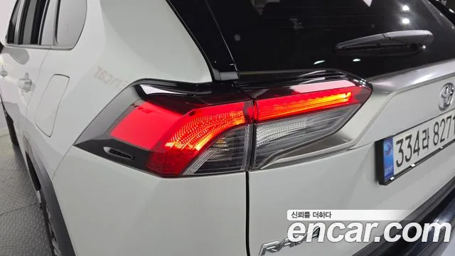 Toyota RAV4 5th Gen — Фото автомобиля 8