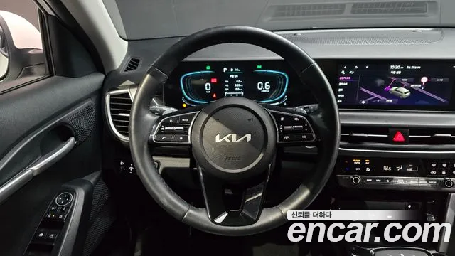 Kia Seltos Новый Seltos Бензин 2.0 2WD — Фото автомобиля 11