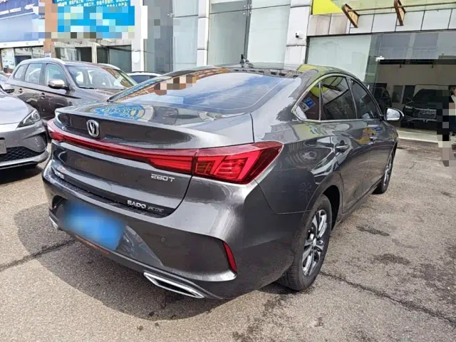 Changan Eado — Фото автомобиля 6
