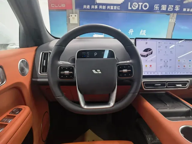 Li Auto L7 — Фото автомобиля 11