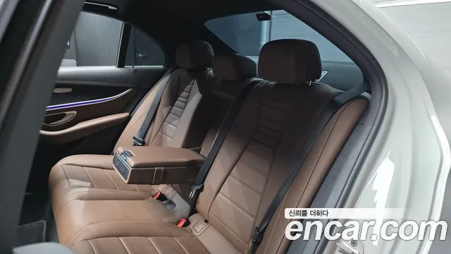 Mercedes-Benz E-Class W213 — Фото автомобиля 18