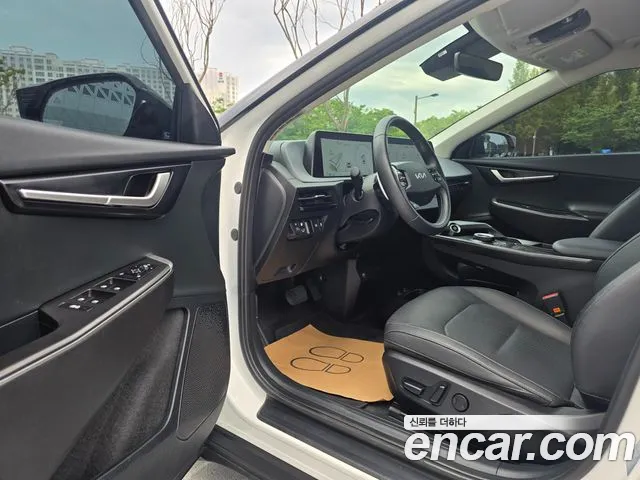 Kia EV6 — Фото автомобиля 14