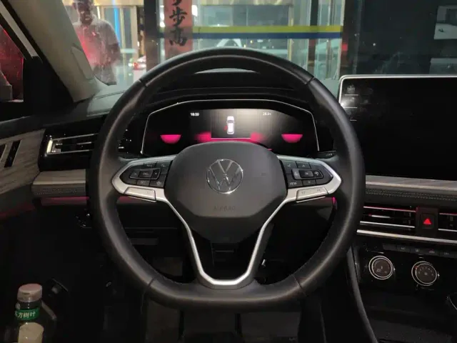 Volkswagen Sagitar — Фото автомобиля 15