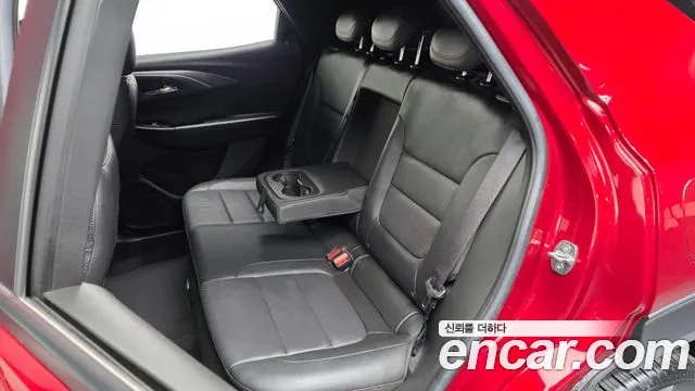 Chevrolet Trailblazer — Фото автомобиля 12