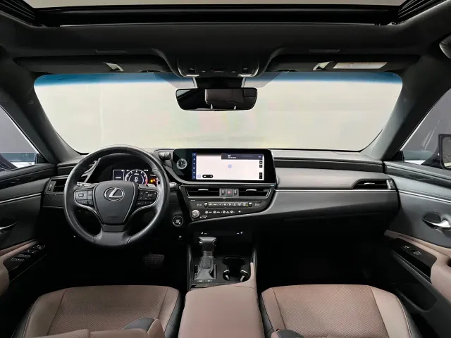 Lexus ES — Фото автомобиля 10