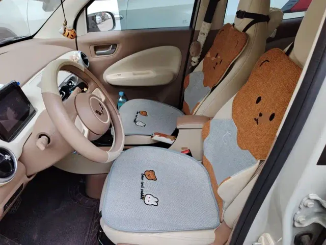 Wuling Hongguang Mini EV — Фото автомобиля 11