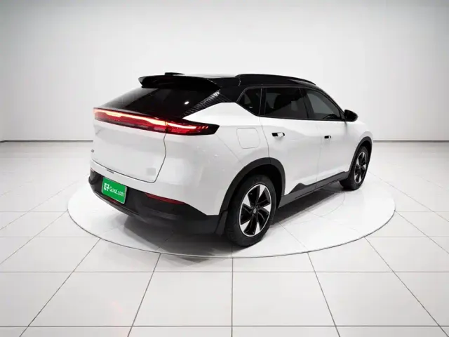 Dongfeng Fengshen L7 — Фото автомобиля 4