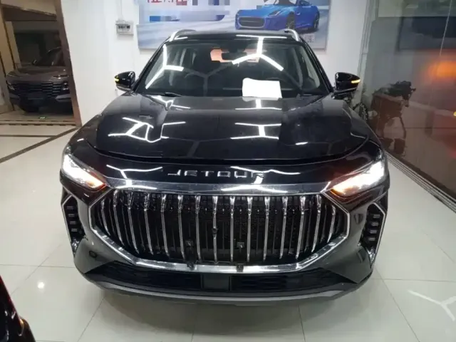 Jetour X70 Plus — Фото автомобиля 2