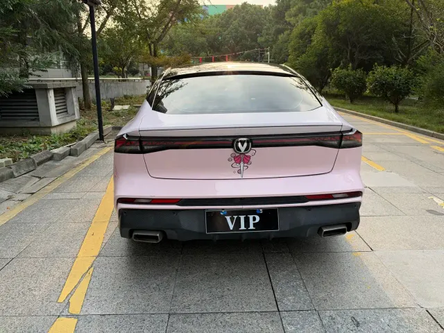 Changan UNI-V — Фото автомобиля 13
