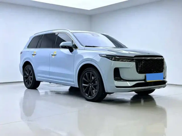 Li Auto ONE — Фото автомобиля 3