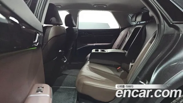 Hyundai Grandeur GN7 — Фото автомобиля 11