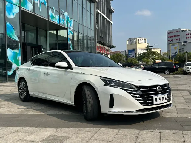 Nissan Teana — Фото автомобиля 8