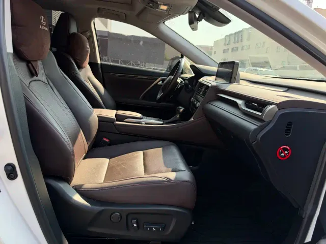Lexus RX — Фото автомобиля 15