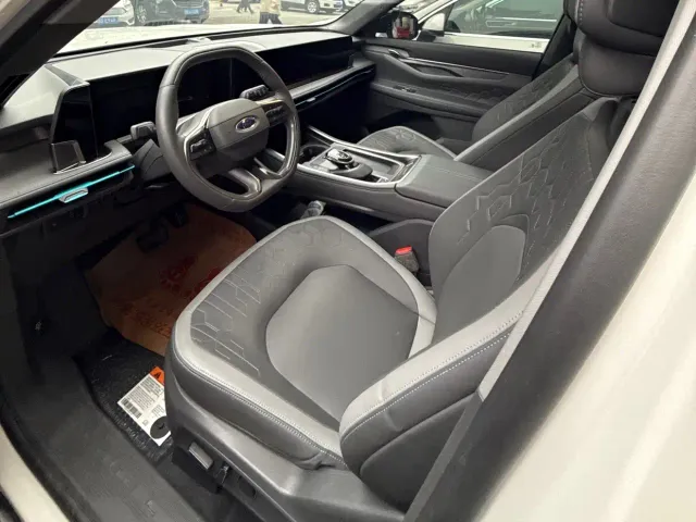 Ford Edge — Фото автомобиля 7