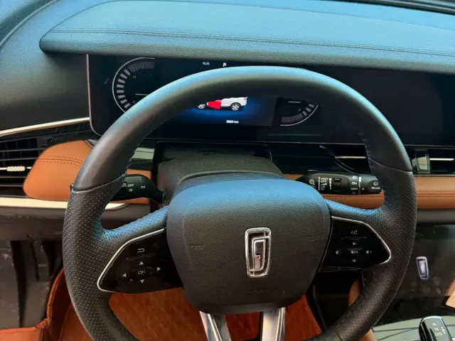 Bestune T99 — Фото автомобиля 2
