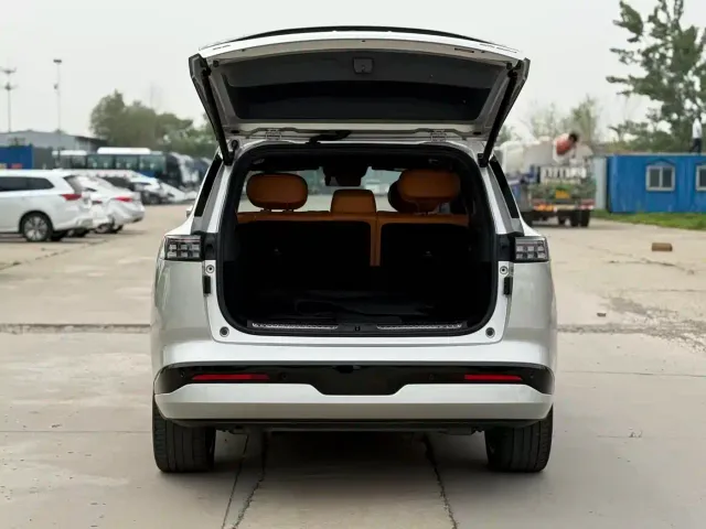 Dongfeng eπ 008 — Фото автомобиля 17