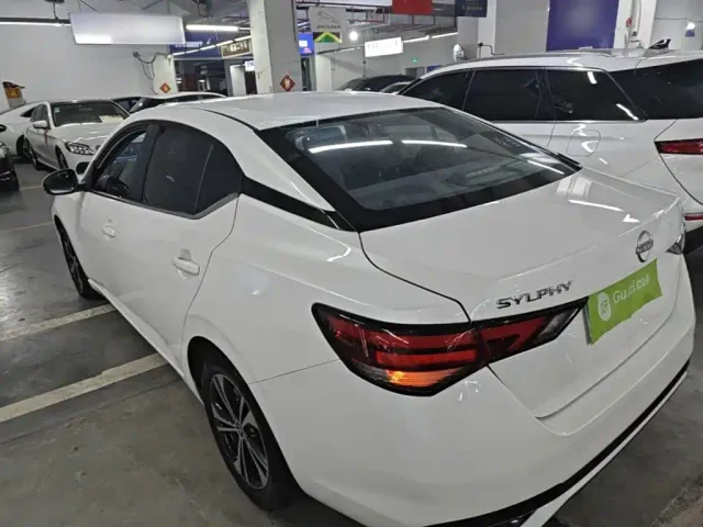 Nissan Sylphy — Фото автомобиля 4