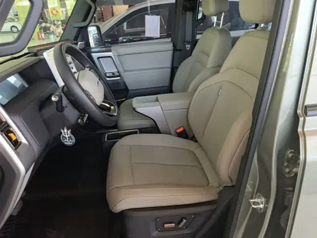 iCAR V23 — Фото автомобиля 14