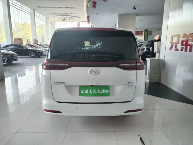 GAC Trumpchi M6 — Фото автомобиля 12
